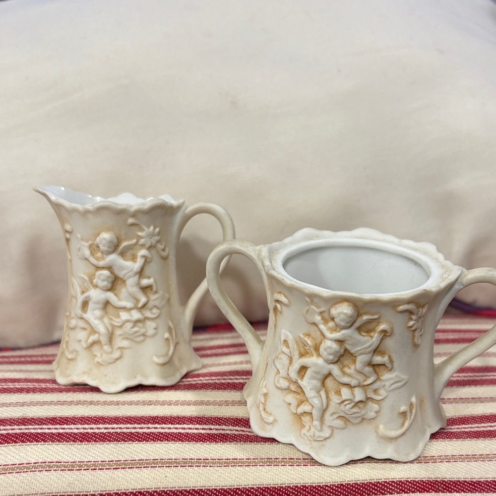Vintage Cream and Tan Cherub Creamer and Sugar Set by Lefton